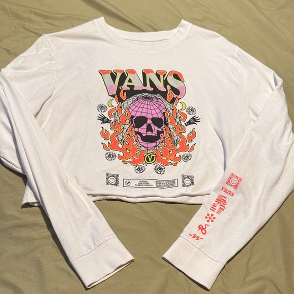Vans Tops - Vans White Long Sleeve cropped Tee with Skull and Flames